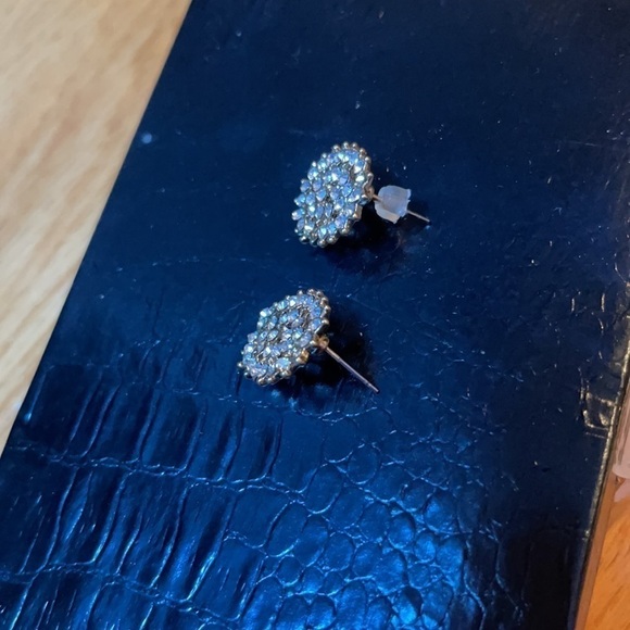 Sparkle Oval Studs - Picture 3 of 3